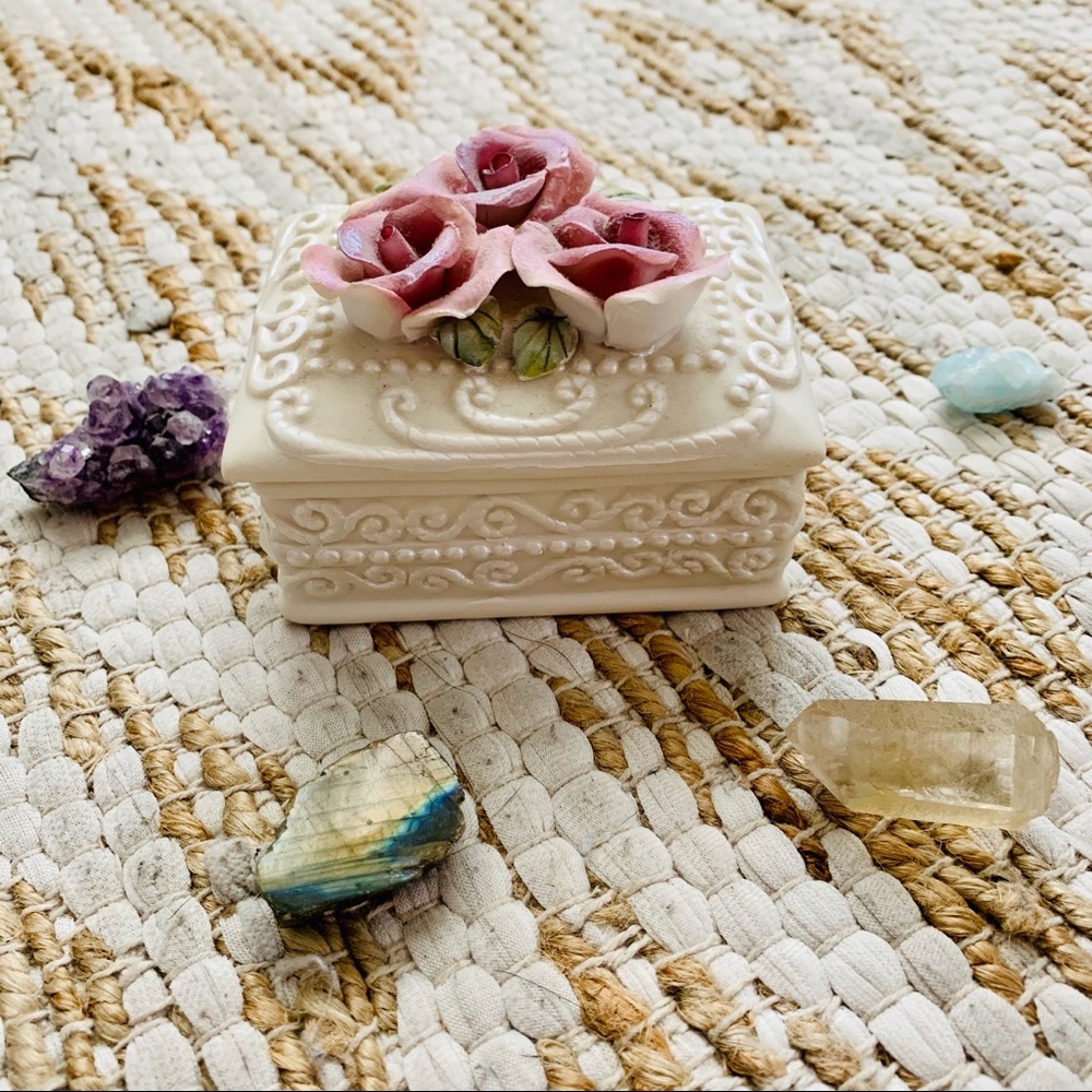 small ceramic jewelry box